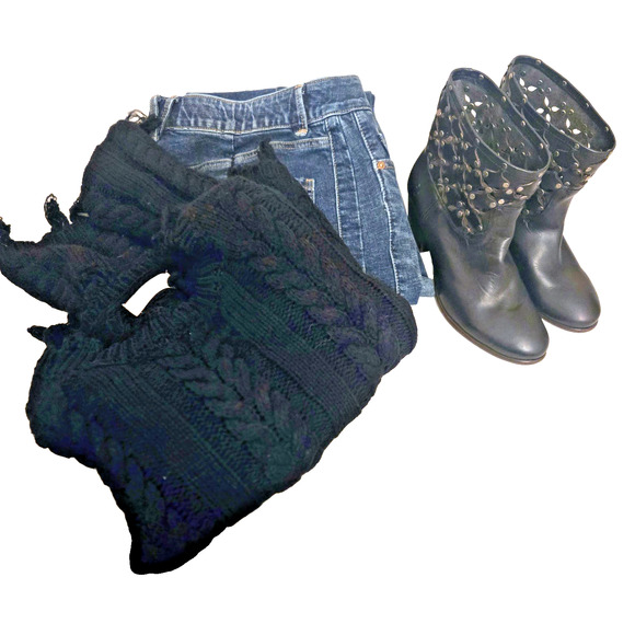 Frye Womens Black Leather Courtney Overlay Studded Laser Cut Ankle Boots 7 - Picture 10 of 11